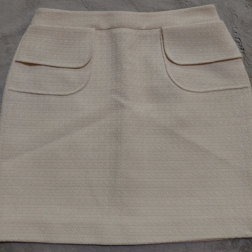 Elie Tahari Cream Classic Heavy Knit Mini Skirt Size 10 NWT